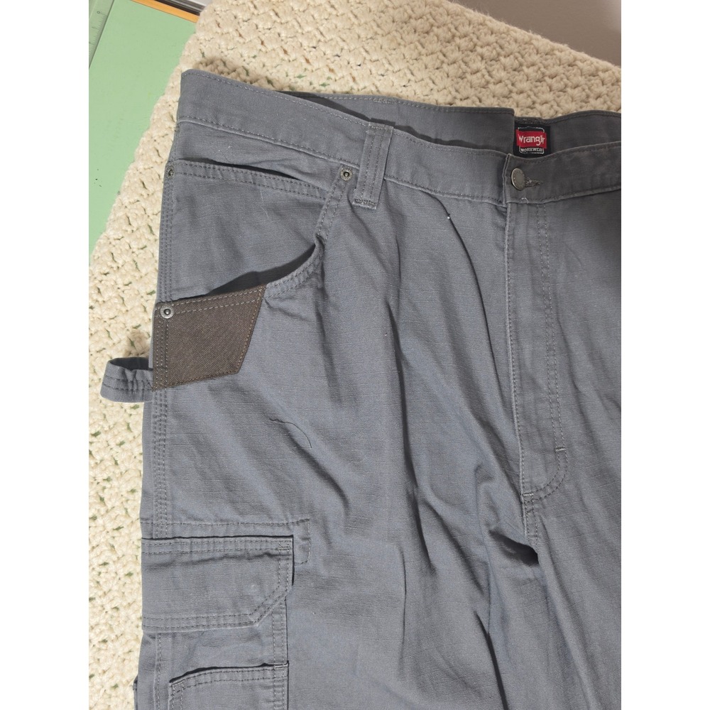 Wrangler Ranger Cargo Work Pants 42x32 Grey New Double Knee Utility 10WMWR1GR - Picture 3 of 6